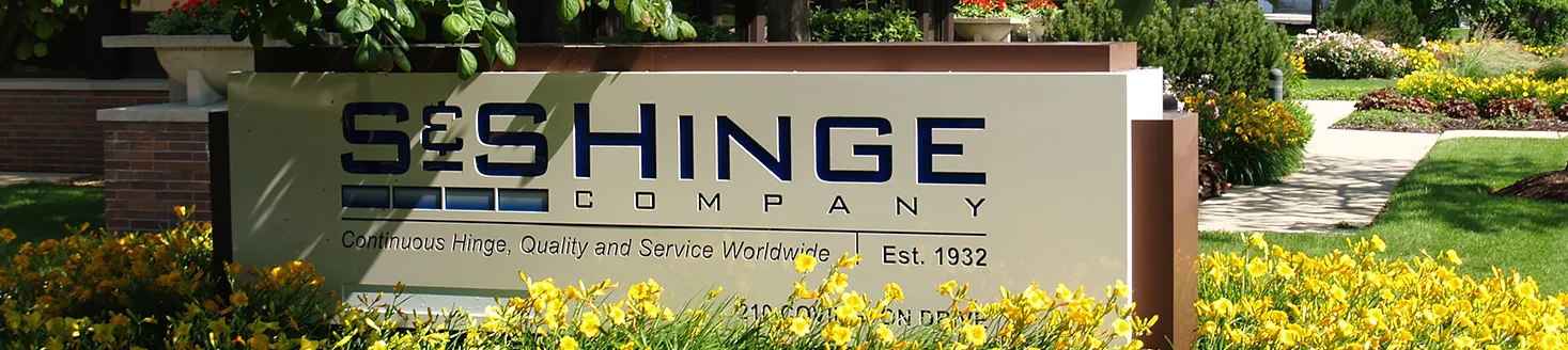 S&S Hinge Company facility sign in Bloomingdale, Illinois